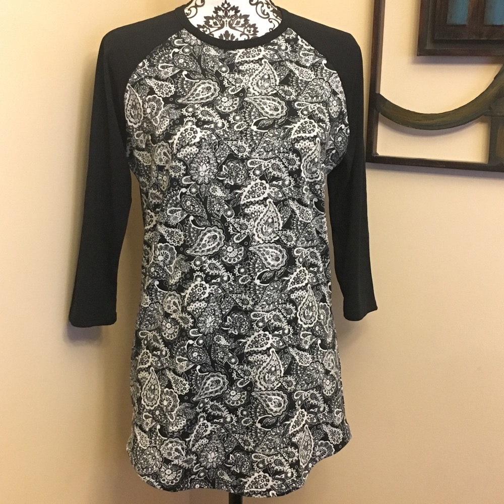 LIKE NEW LLR B&W black Paisley Randy S